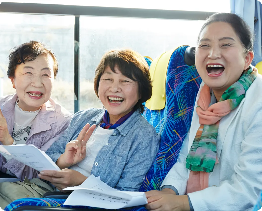 無料送迎♪大好評のバスツアーを毎月開催中